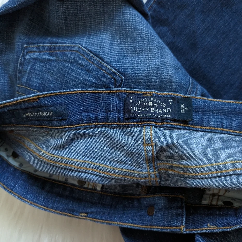 Lucky brand medium wash denim straight leg jeans size 10/30 - Picture 9 of 9